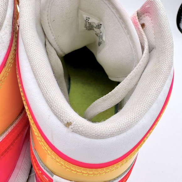 Nike Air Jordan 'Edge Glow' women’s size 7 - Picture 5 of 11